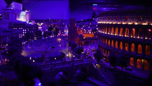 Rom_Zirkus_Panorama_picture_bild_Miniaturwunderland_1_87_scale_Nachthimmel-3.jpg