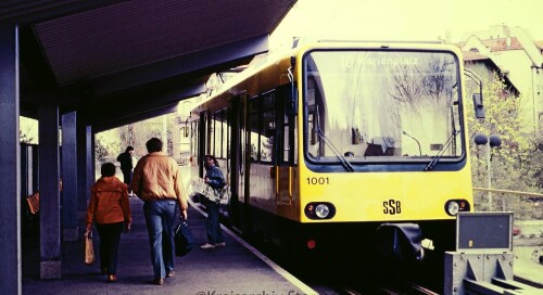 1985_Stuttgart_heslach_neue_Strasenbahn-1.jpg