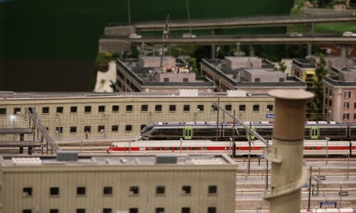 Rom_Termini_Kopfbahnhof_Endbahnhof_Miniaturwunderland_1zu87_Scale_H0_Bahnsteige_aa-2f.jpg