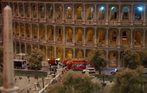 Circus_Maximus_Zirkus_Sehenswurdikeit_Rom_Miniaturwunderland_Hamburg_H0_Model-1.jpg