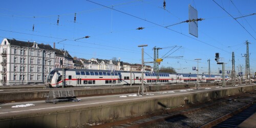 IC BR 146 DoSto Intercity Altona Bahnhof Hamburg Kopfbahnhof Feb 2025 (2)
