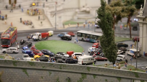 Rom_Italien_Miniaturwunderland_1zu87_Scale_H0_Strasengetummel-1.jpg