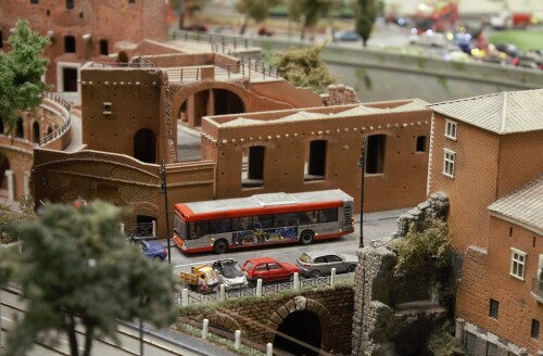 Rom_Italien_Miniaturwunderland_1zu87_Scale_H0_Strasengetummel-8.jpg