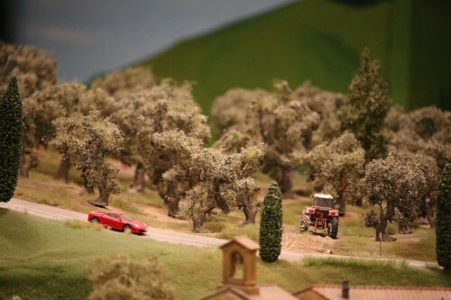 Miniaturwunderland_Miwula_Olivenernte_in_Italien_im_Modell_H0-1.jpg