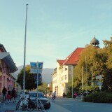 Garmisch-Patenkirchen_Bahnhof_Bahnhofsgebaude_Okt_2023-2