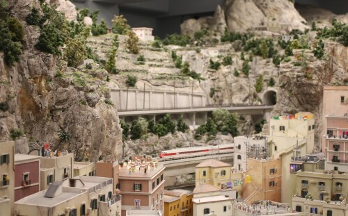 Miniaturwunderland_Modell_Gauge_1_87_H0_Talien_Amalfi_Kuste-2.jpg