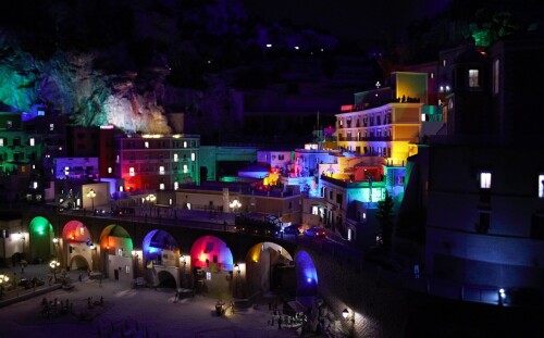 Miniaturwunderland_Modell_Gauge_1_87_H0_Talien_Amalfi_Kuste_a-2b.jpg
