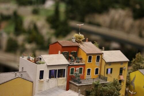 Miniaturwunderland_Modell_Gauge_1_87_H0_Talien_Amalfi_Kuste_Balkone-1.jpg