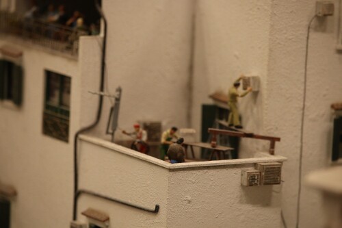 Miniaturwunderland_Modell_Gauge_1_87_H0_Talien_Amalfi_Kuste_Balkone-22.jpg