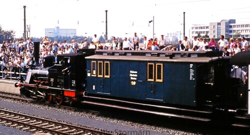 Dampflok_Nurnberg_Dutzendteich_Bahnhof_1985_Verkehrsschau.jpg