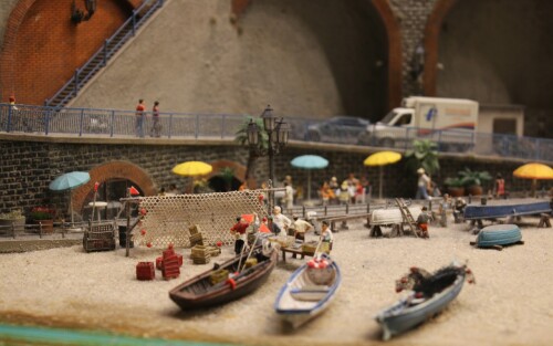 Miniaturwunderland_Modell_Gauge_1_87_H0_Talien_Amalfi_Kuste_Strand-2.jpg
