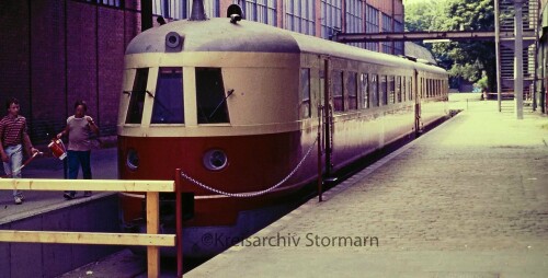 Nurnberg_Eisenbahnmuseum_Bahnhof_1985_VT_06_Bauart_Hamburg.jpg