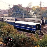Nurnberg_Hauptbahnhof_1985_Schurzenwagen_blau_F-Zug