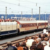 BR_181_213_ozeanblau_TUI_Ferienexpress_Pop_Art_Nurnberg_Dutzendteich_Bahnhof_1985