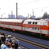 BR_218_247_Pop_art_orange_City_Bahn_Nurnberg_Dutzendteich_Bahnhof_1985_Verkehrsschau
