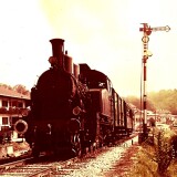 Tegernseebahn_Dampflok_Gmund_Bahnhof_1972_Dampflok_TAG_7_Schwerdtfeger-2_bayrisches_Formsignal