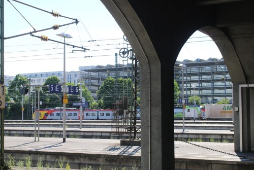 Darmstadt_Hauptbahnhof_Jugendstil_2025_Mai_Hbf_bb-3f.jpg