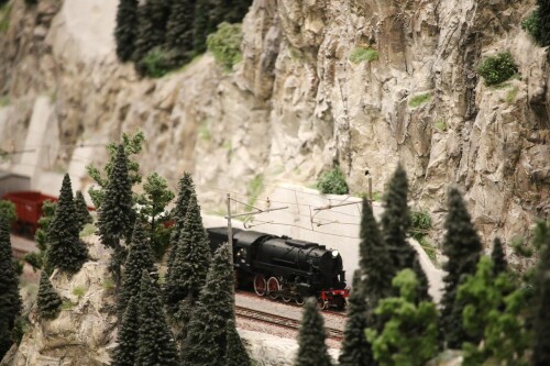 Norditalien_Sudtirol_Dolomiten_Modellbahn_MiWuLa_MiniaturWunderLand_H0_FS_Dampflok-1.jpg