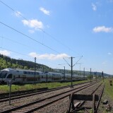 Tuttling_Bahnhof_Mai_2025_l_IC_2_BR_4110_Stadler_Kiss