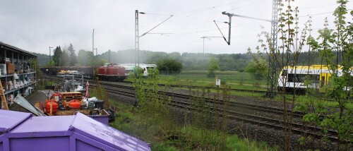 BR_212_UTL_Immendingen_Bahnhof_Empfangsgebaude_Gleise_Bahnsteig-1.jpg