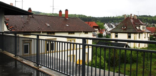 Immendingen_Bahnhof_Empfangsgebaude_Gleise_Bahnsteig-11.jpg