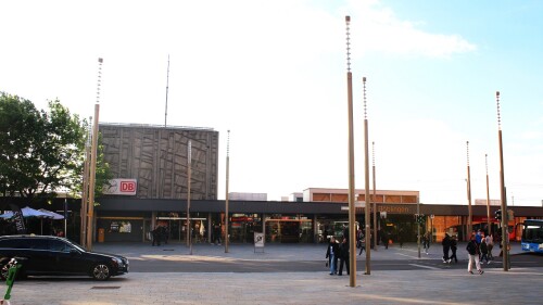 Boblingen_Hbf_Hauptbahnhof_2025_Mai-3.jpg