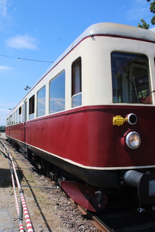 a_Verbrennungstriebwagen_Eslingen_Maschinenfabrik_Willke_Gleisbau_Ludwigslust_2025_Juni_26-3.jpg
