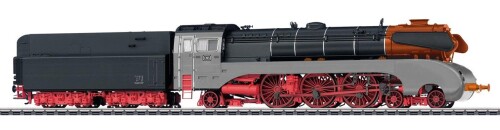 BR 010 001 Fotoanstrich Bahngarfield Christian