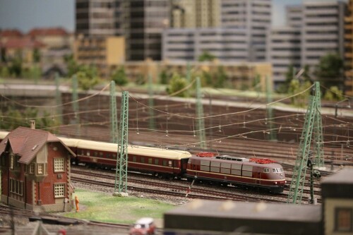 BR 103 DB TEN Trans Euro Nacht Nachtzug purpurrot Schlafwagen Miniaturwunderland MiWuLA H0 purpurrot