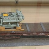 Flachwagen_Motor_als_Ladung_Diesel_Spur_2_Museum_Schramberg