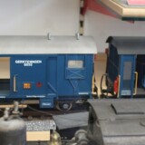 BR_323_Bauzug_Kranhilfszug_ozenablau_Spur_2_Museum_Schramberg-5