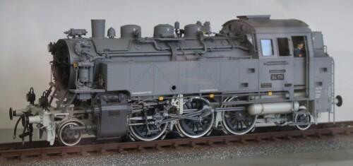 BR 64 118 grau Fotoanstrich Spur 2 Museum Schramberg