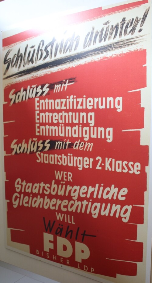 Wahlplakat FDP Schluß mit entanzifizierung entmündigung Menschen 2. Klasse Werbung 50er Jahre histor