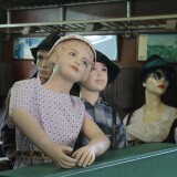 Touristik_Sonderzug_50er_Jahre_Bahnabteil_mit_Personen_Schwabsche_Eisenbahne_Schramberg_Museum-5
