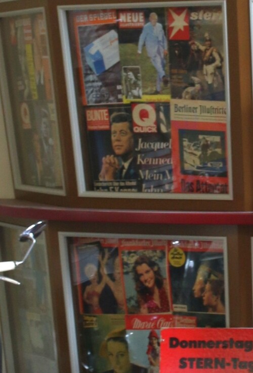 eb Kiosk Zeitunsladen Nachkriegsdeutschland Wiederaufbau Wirtschaftswunder Schramberg Museum Automus