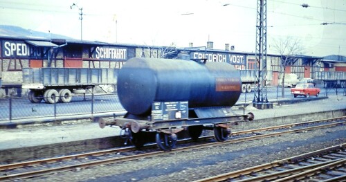 Bingen am Rhein Bahnhof 1966 Kesselwagen LKW Pritsche Anhänger