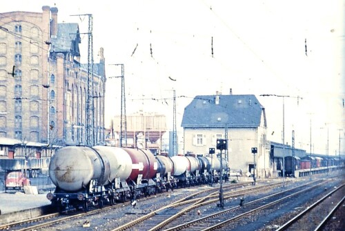 Bingen am Rhein Bahnhof Speicher Getreidespeicher Güterwagen Ladehalle 1966 Klaus Dieter Schwerdtfeg