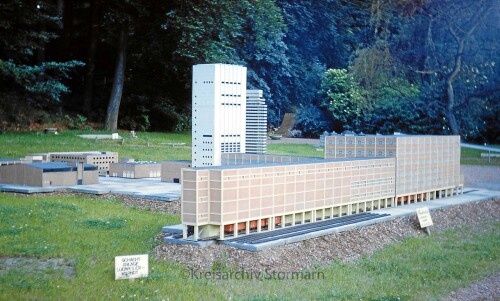 Saarbücken 1969 deutsch französischer Park Hochhäuser 60er 70er JAhre