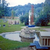 Saarbucken_1969_deutsch_franzosischer_Park_Weltraumrakete_Fernsehturm_Burgen