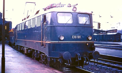E 10 101 Fernzug Saarbrücken Hbf Bahnhof Hauptbahnhof Schwerdfeger Kreisarchiv Stormarn 1966