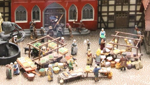 dd_Marktplatz_Barock_Zeitalter_deutsche_Geschichte_Miniaturwunderland_Hamburg_H0_a-2.jpg