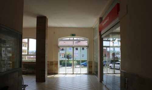 Bahnhof Treuchtlingen Empfangsgebäude DB 2025 Aug (2)