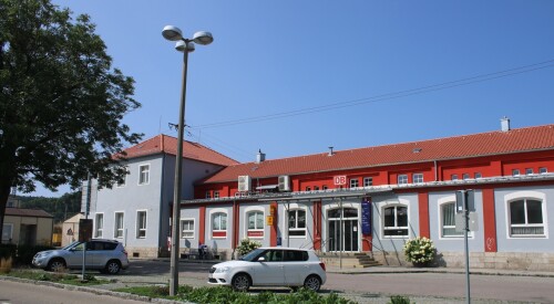 Bahnhof Treuchtlingen Empfangsgebäude DB 2025 Aug (7)