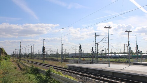 Magdeburg Hauptbahnhof Hbf Empfangsgebäude Bahnhof 2025 08 (16)