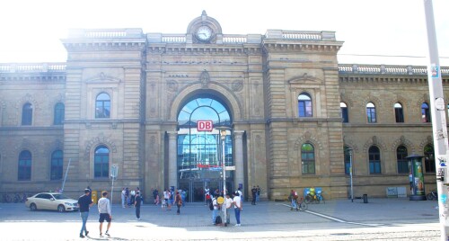 Magdeburg Hauptbahnhof Hbf Empfangsgebäude Bahnhof 2025 08 (2)