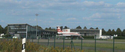 Magdeburg_Flughafen_airport_Tupulev.jpg