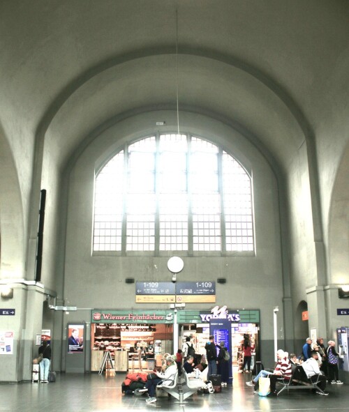 d Koblenz Hbf Hauptbahnhof Empfangshalle Zugänge (3)