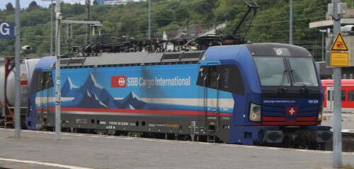 l BR 193 91806193 Vectron SBB Cargo international blau Koblenz Hbf 2025 Aug (2)