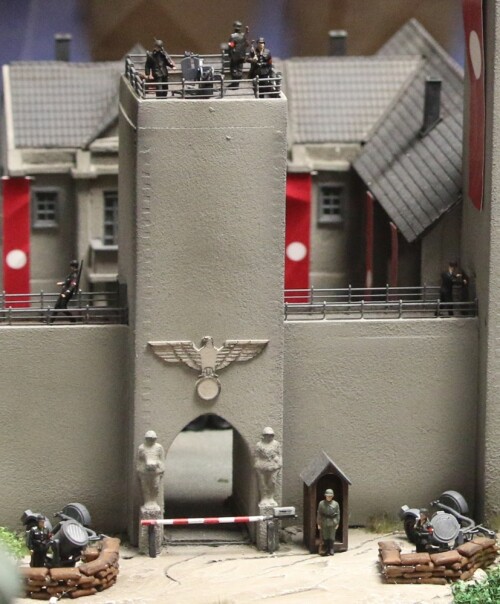Burg_Schloss_3.-Drittes_Deutsches_Reich_Nazi_deutsche_Geschichte_Miniaturwunderland_Diorama_Krieg_H0-2.jpg