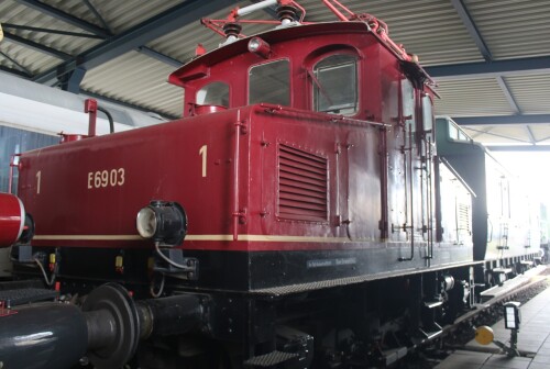 Altbaulok E 69 03 purpurrot BR 169 rot DB Museum Koblenz